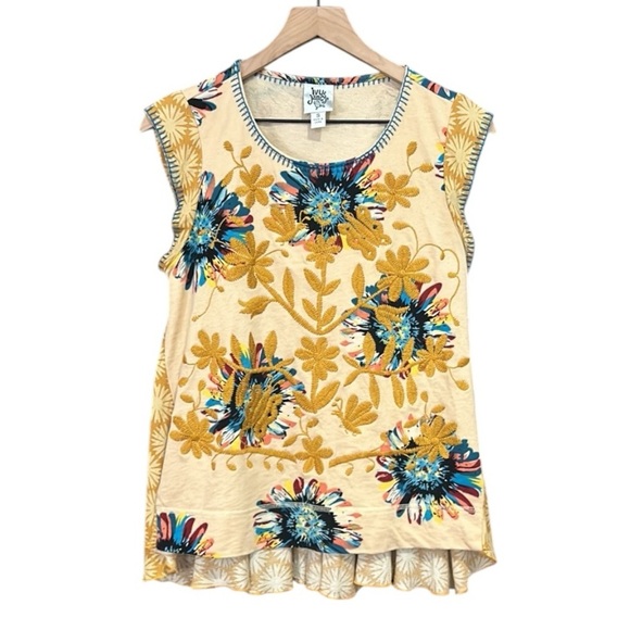 ivy jane Tops - Ivy Jane Embroidered Floral Pattern Cap Sleeve Top Size Small